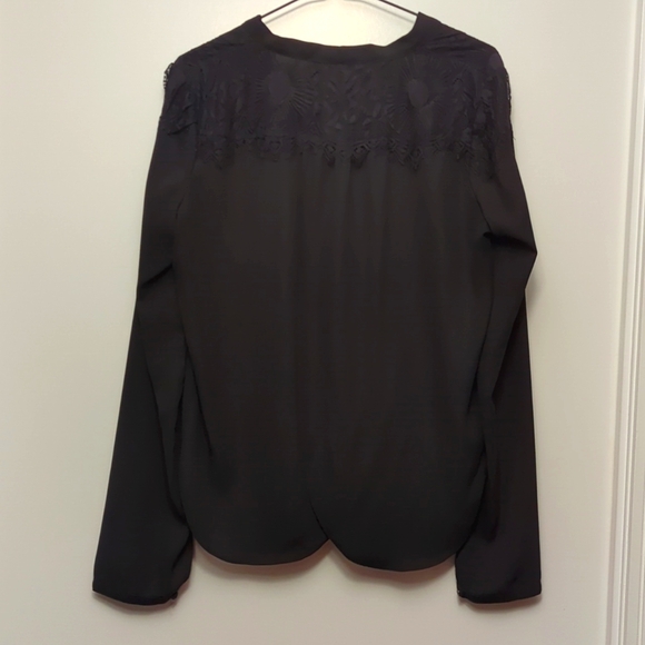 Buffalo David Bitton Top with Lace - Picture 2 of 2